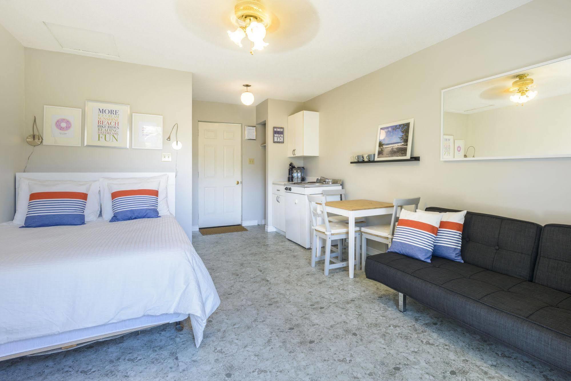 Hollywood Cottages Wasaga Beach Extérieur photo
